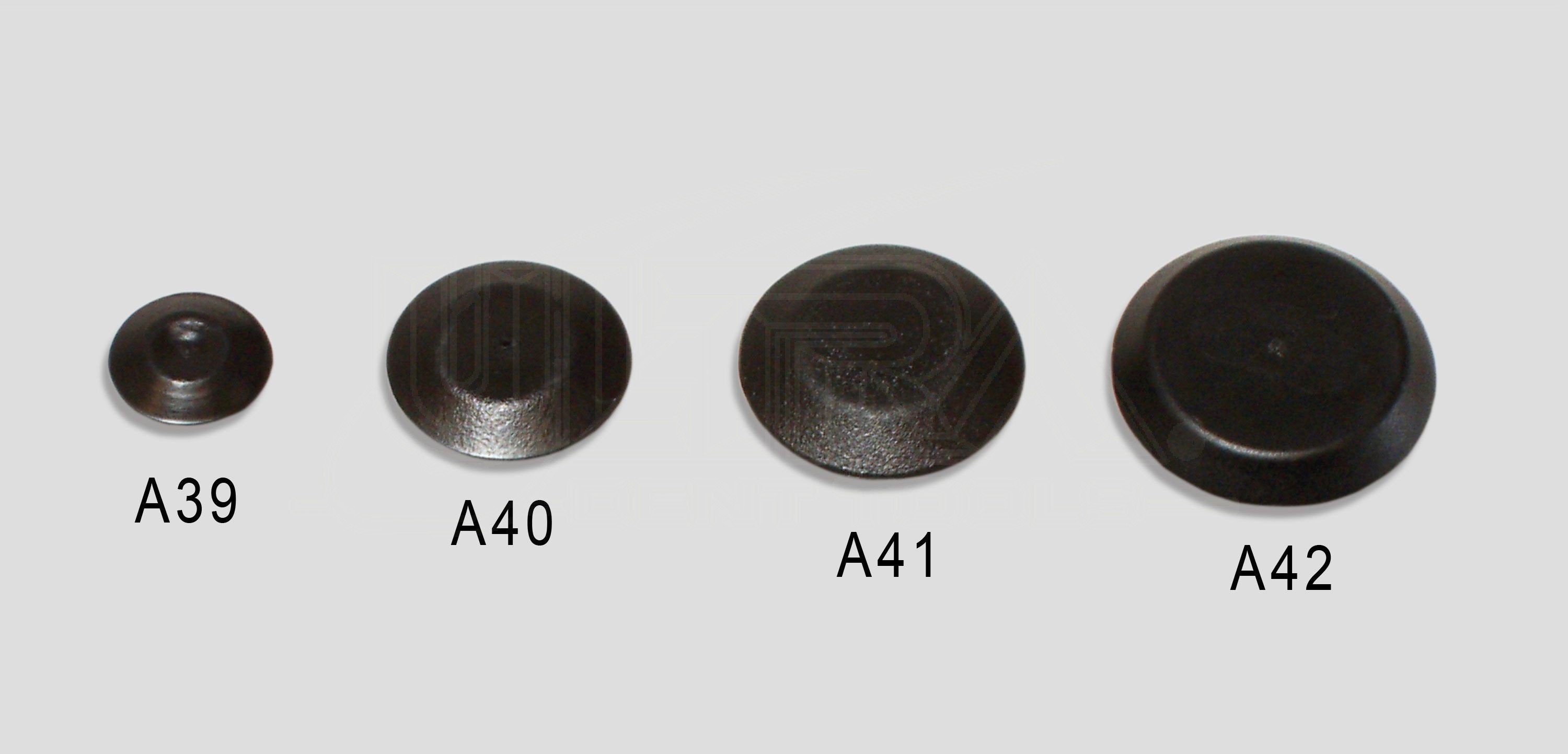 3/4in plug - flush black plastic - 50 Pack