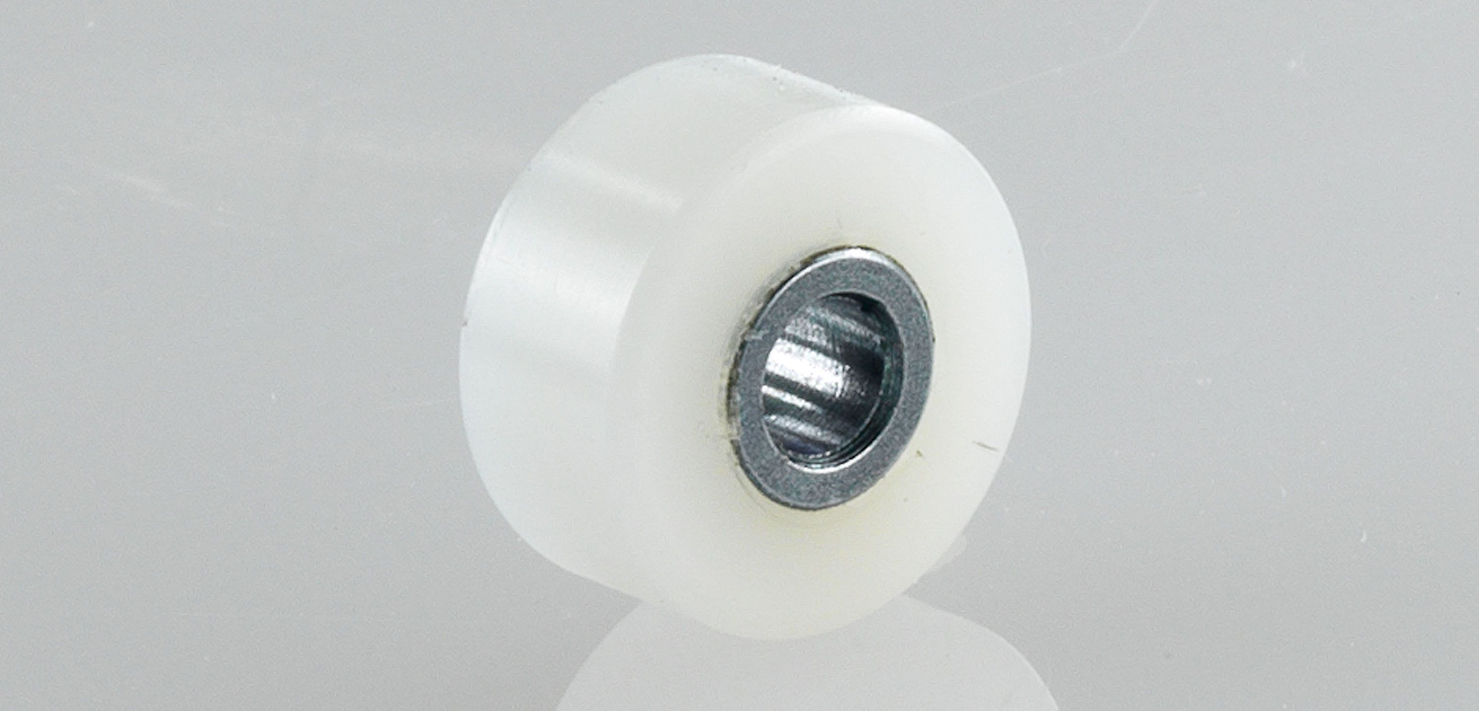 Replacement wheel for roller tip RST1LF
